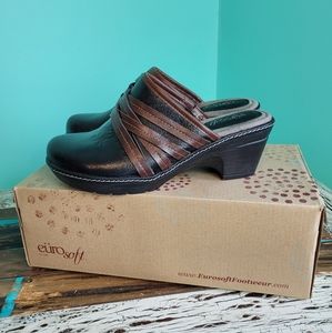 Eurosoft Sofft black leather Binda clogs size 8M